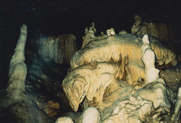 Grotte 48